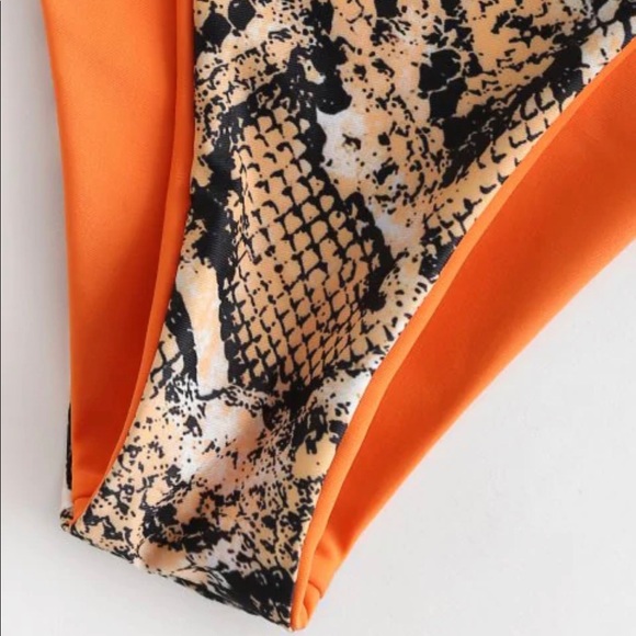 [zaful] • [one shoulder reversible bikini] - Picture 5 of 6